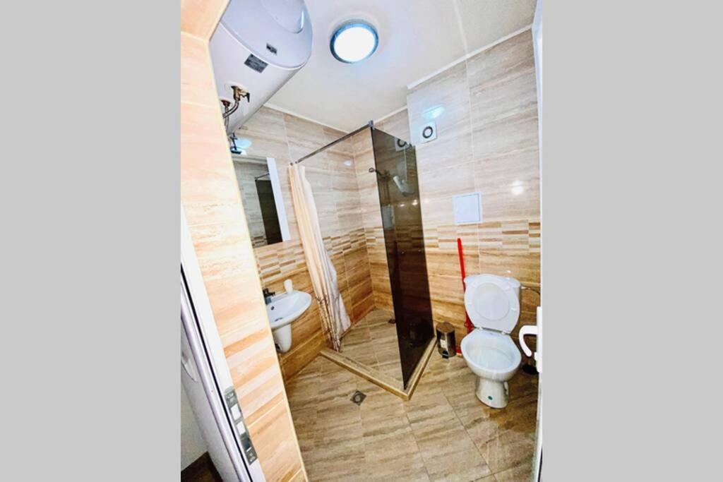 Large Studio In Studentski Grad With Huge Terrace *